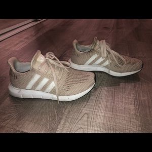 Women’s Swift Run Sneakers